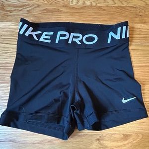 XS Woman’s black Nike pros